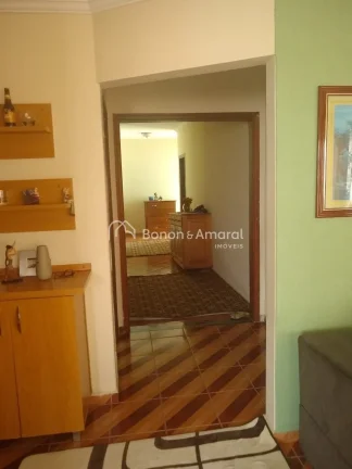 Imagem Esta charmosa casa térrea está à venda no Bairro São Luiz, em Paulínia/SP, e destaca-se por sua...