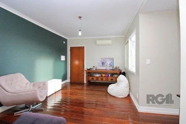 Imagem Bela cobertura 2 quartos com suíte e vaga coberta, sacada e piscina - 123m² - Bairro Petrópolis