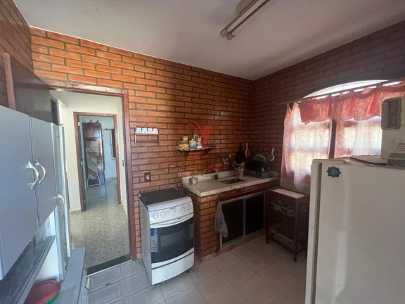 Imagem Excelente casa no centro de Iguaba por R$ 250.000 Aceita Financiamento
