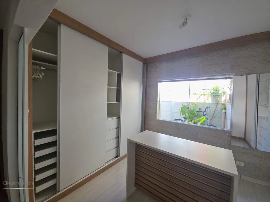 Imagem Casa com piscina, área gourmet a venda próximo ao centro de Poços de Caldas - MG