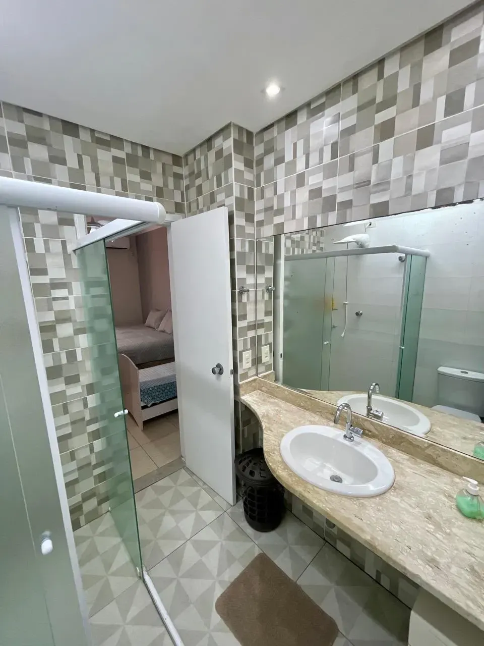 Imagem Casa com 4 Quartos à Venda, 210 m² em Enseada - Guarujá