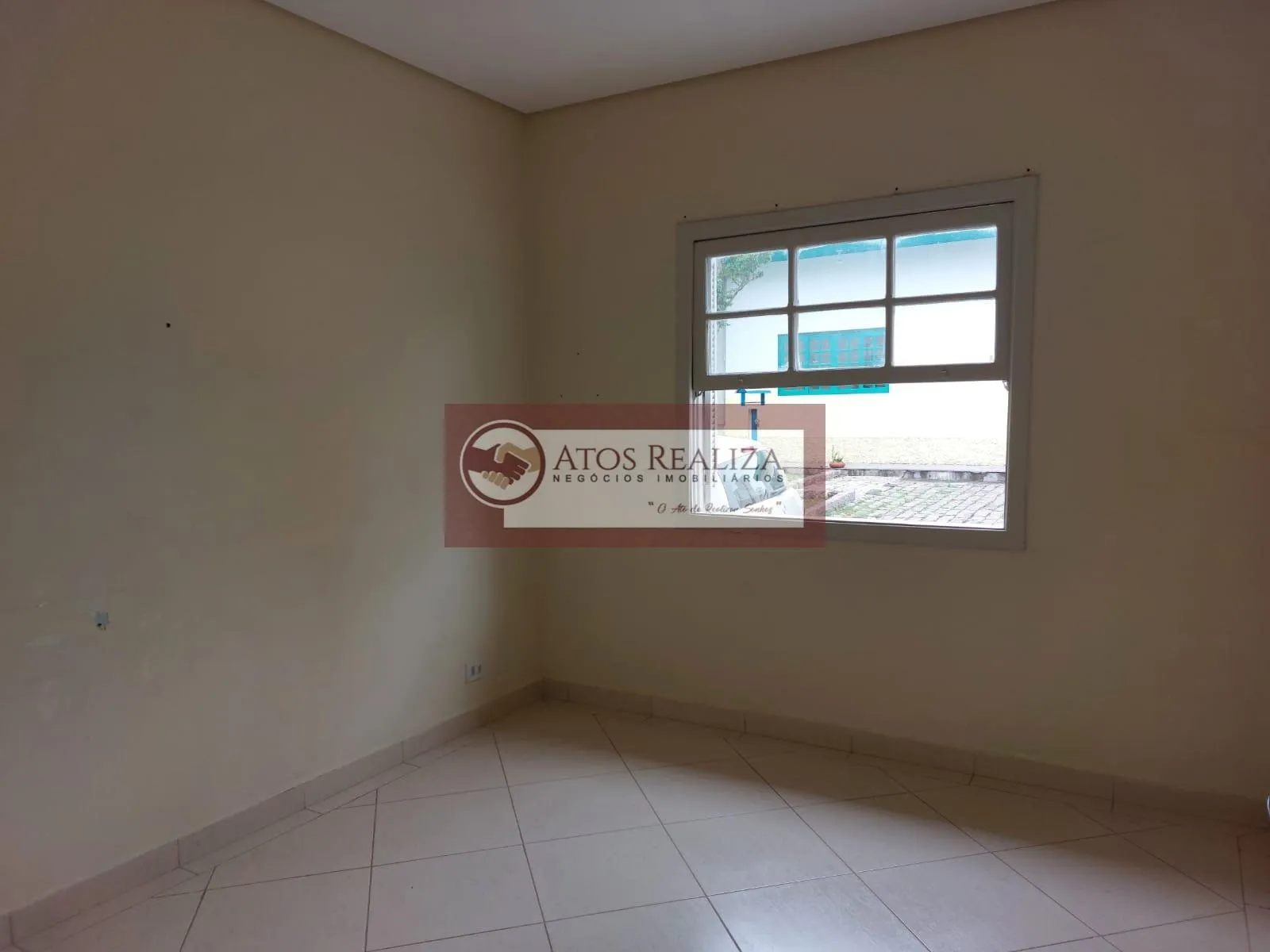Imagem Alugo Casa Comercial com 5 Salas, Região Chácara Flora, com 84M², 3 Vagas de Garagem, Ideal para área de saúde em geral, como, Clínica Odontológica, Psicologia, Fonoaudiologia, Valor da Locação, R$ 6.141,75 já incluso, IPTU, e Condomínio.