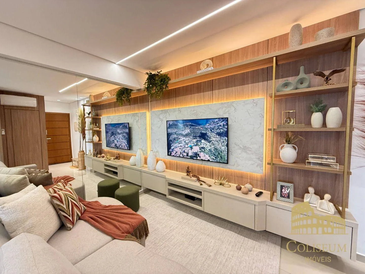 Imagem Apartamento com 2 dormitórios à venda, 279 m² por R$ 1.350.000,00 - Canto do Forte - Praia Grande/SP