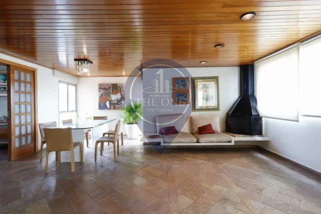 Imagem Cobertura de luxo em Perdizes: 2 quartos, 2 suítes, 3 salas, 3 banheiros, 3 vagas, 196m² na cidade de São Paulo-SP.