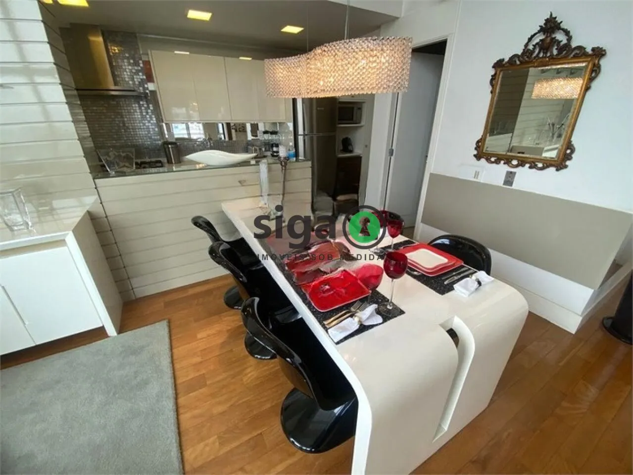 Imagem Apartamento Duplex Alto Padrão na Vila Nova Conceição de 2 Suítes com 3 Vagas à Venda.