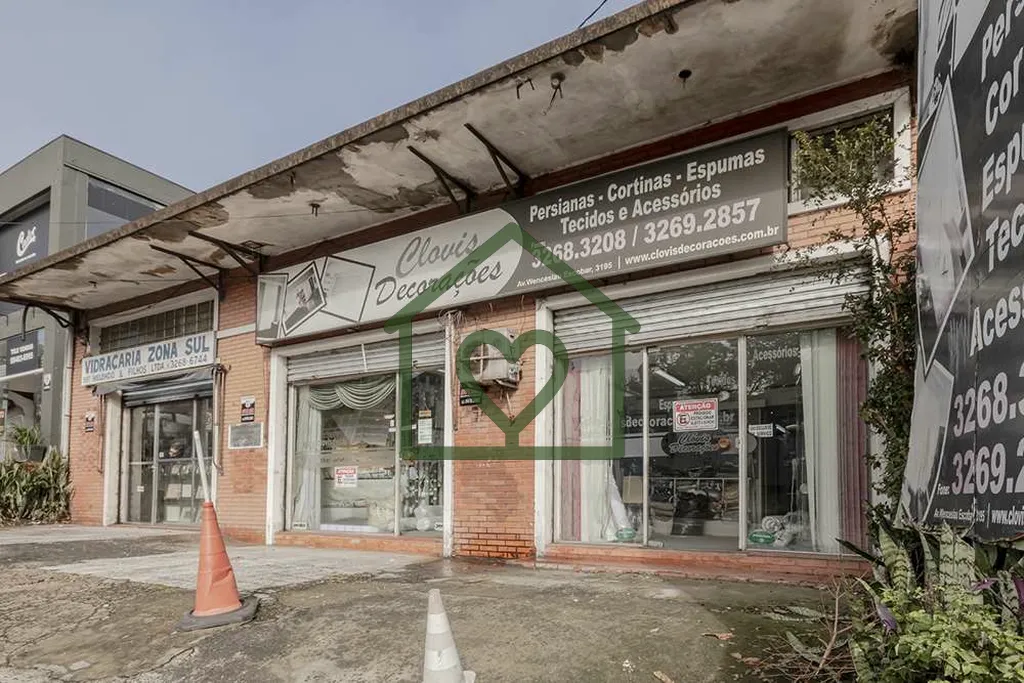 Imagem Descrição do Imóvel: Conjunto Comercial composto por 3 lojas, em Localização Privilegiada na Av...
