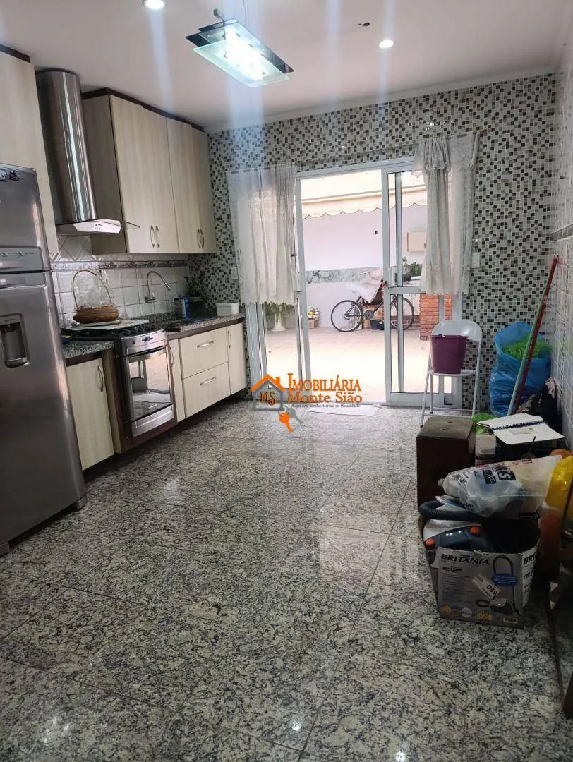 Imagem Casa com 3 dormitórios para alugar, 90 m² por R$ 5.600,00/mês - Vila Bremen - Guarulhos/SP