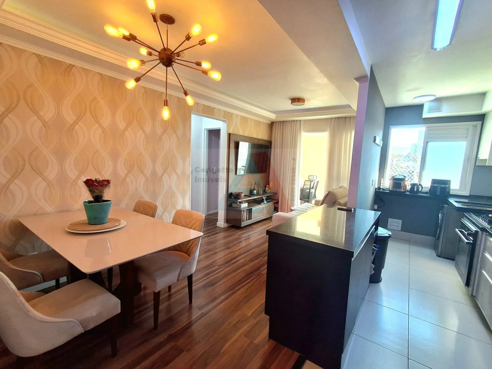 Imagem APARTAMENTO TODO PLANEJADO 60 M² - 2 DORMITS, SUÍTE, VARANDA AMPLA, 1 VAGA!