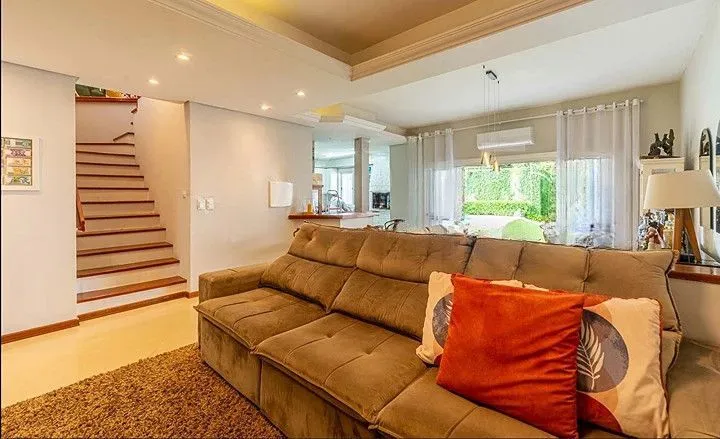 Imagem Casa de Condomínio em Hípica