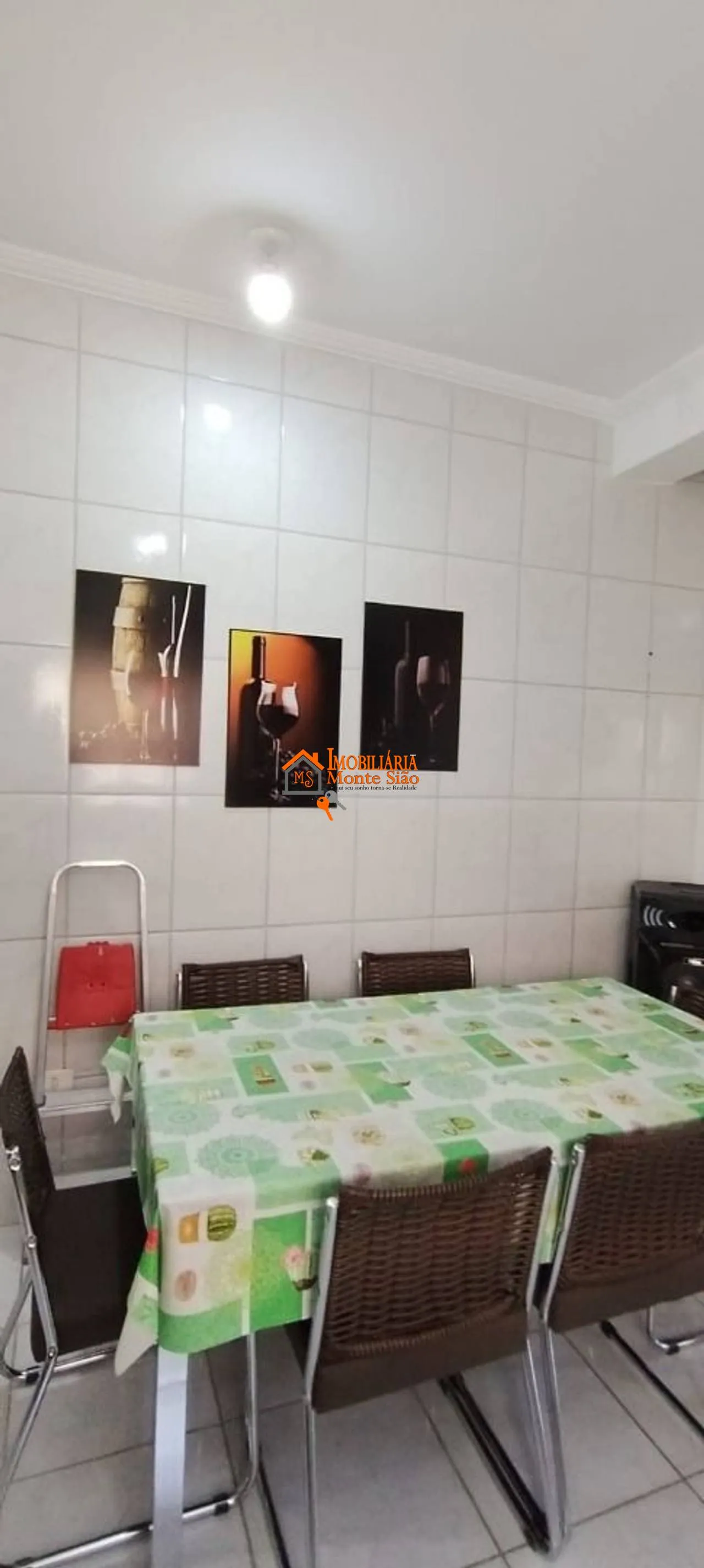 Imagem Sobrado com 5 dormitórios à venda, 180 m² por R$ 460.000,00 - Jardim Presidente Dutra - Guarulhos/SP
