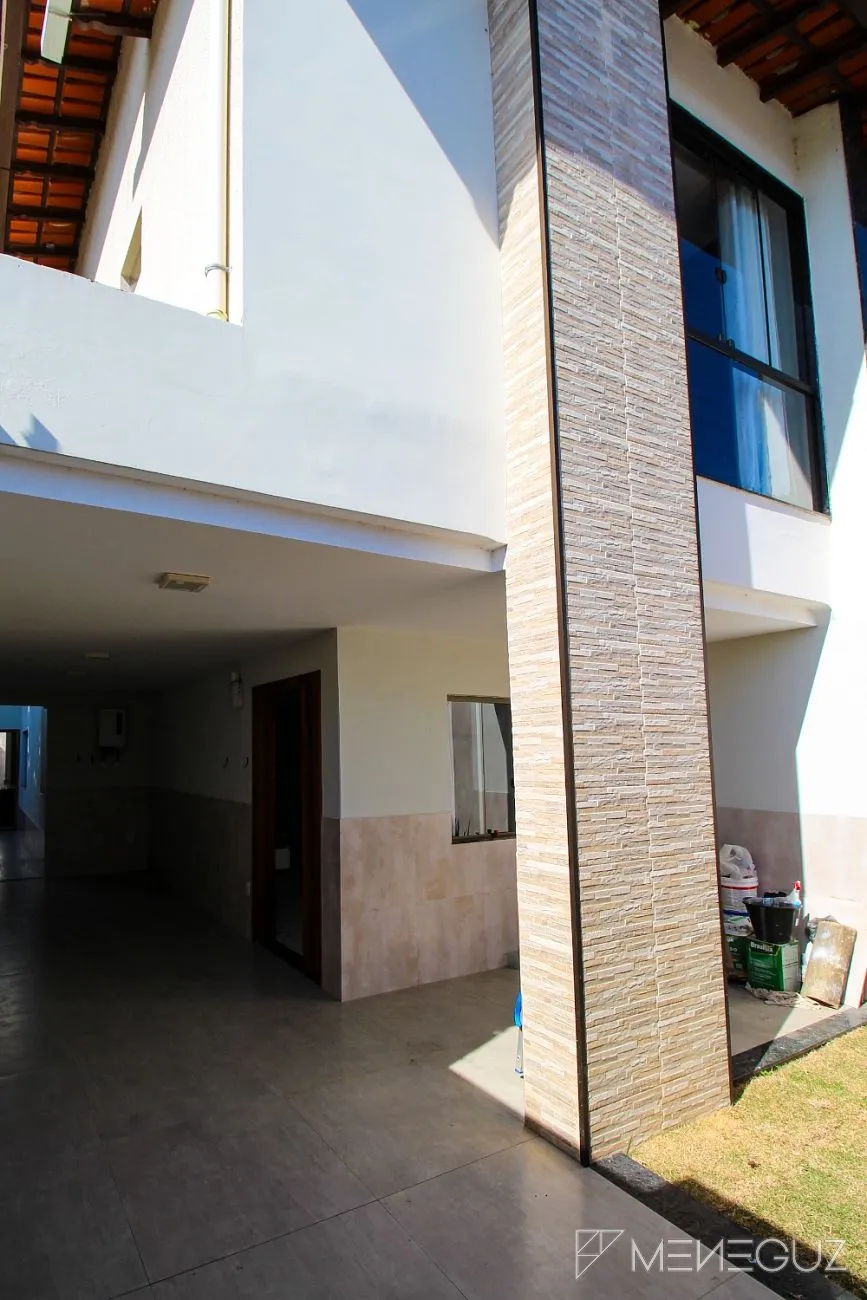 Imagem Casa à venda em Guarapari, na praia do morro, composta de 5 quartos, sendo 4 suítes alto padrão de acabamento