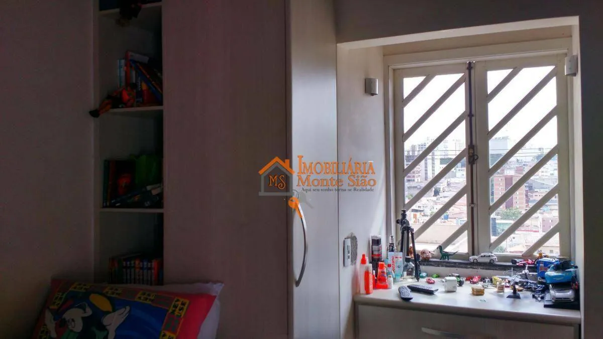 Imagem Sobrado para compra no Jardim Barbosa com 5 dormitórios, 257 m² por R$ 954.000 - Jardim Barbosa - Guarulhos/SP