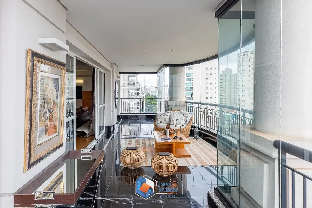 Imagem Apartamento para venda em Moema com 3 quartos, sendo 3 suítes, 301m²