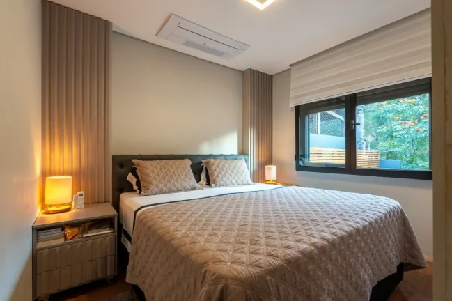 Imagem Casa Sobrado Planalto Paulista - 381M², 3 Dorms, 2 Suítes, 3 Vagas, Piscina, Churrasqueira, Hidromassagem, Espaço Gourmet, Closet, Aquecimento Solar.