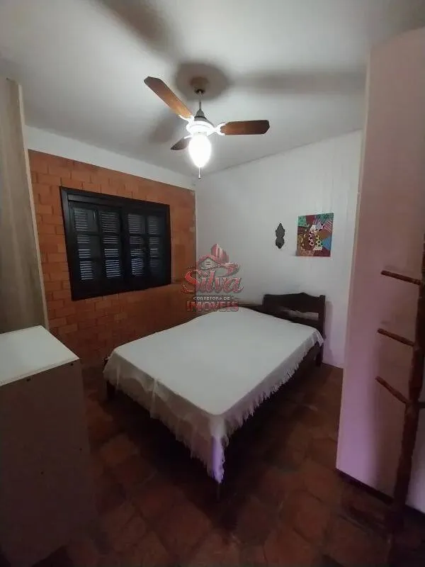 Imagem C1221| Casa 4 dormitórios com 2 suítes e piscina