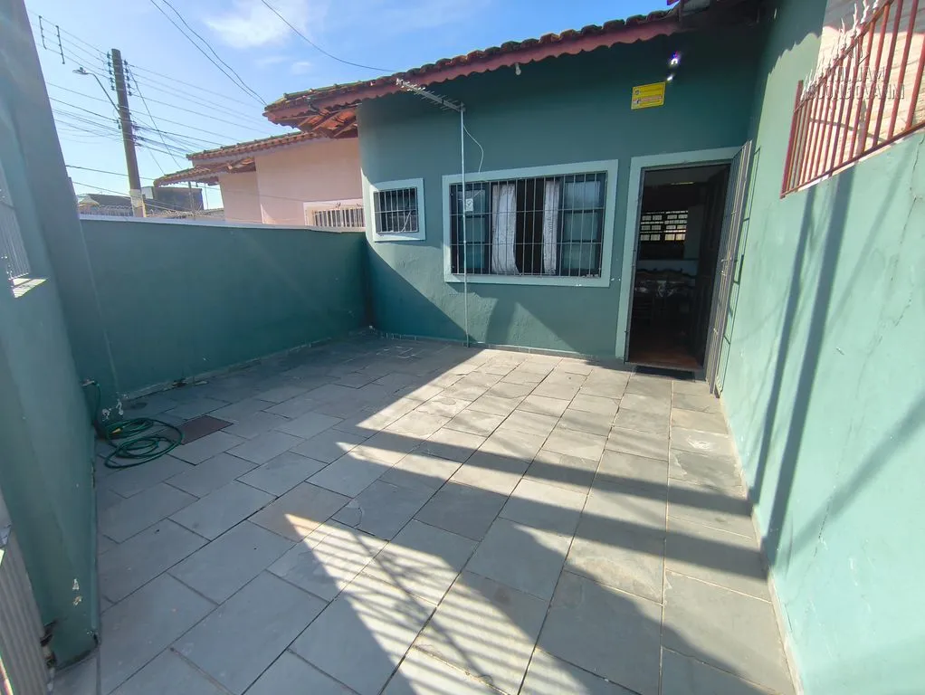 Imagem Casa Geminada no Caiçara | 1 Dormitório | Garagem para 2 Carros R$ 280 Mil