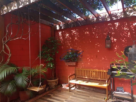 Imagem Excelente Casa na Granja Viana!
