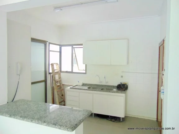 Imagem Praia de Pitangueiras, 50 metros da praia, local nobre, amplo apartamento com 03 dormitórios sendo 01 suíte