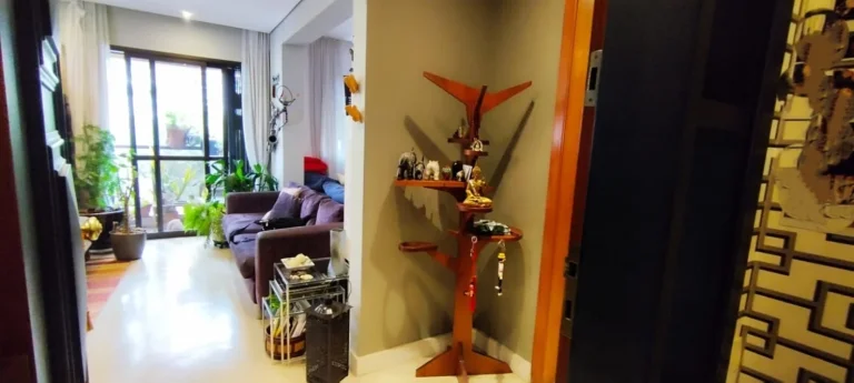 Imagem Apartamento 180 M², 4Q, 3 Suítes, 5 Banheiros, 3 Salas, 3 Vagas, Varanda, Depósito, Academia, Piscina, Quadra, Salão de Festas.