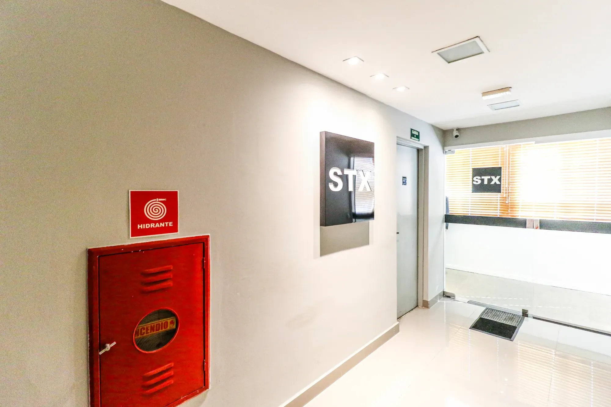 Imagem Sala Comercial à Venda ou Locação, 115 m² em Jardim Paulistano - São Paulo