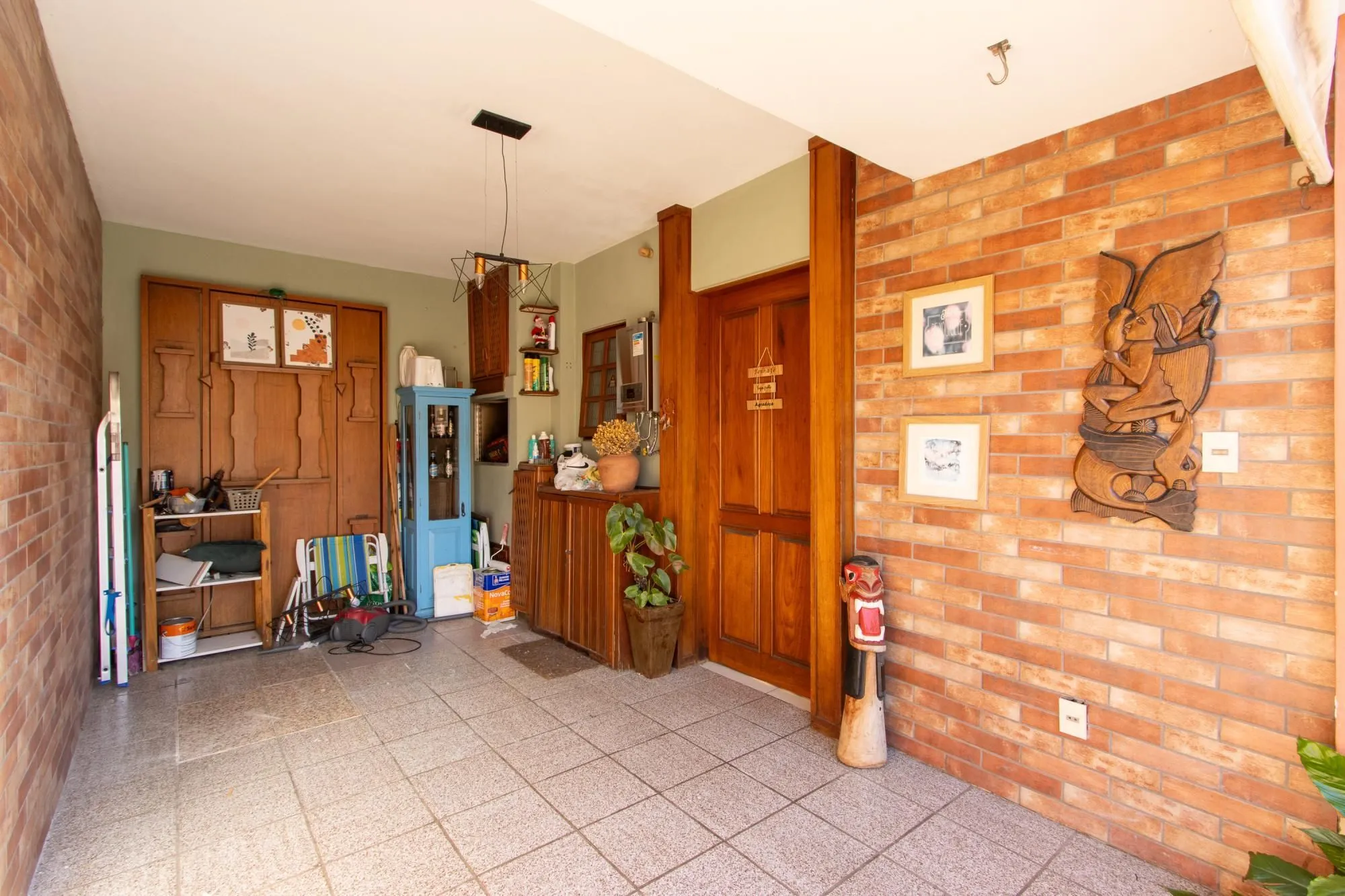 Imagem Casas de Condomínio para venda com Churrasqueira e 3 quartos, 145
