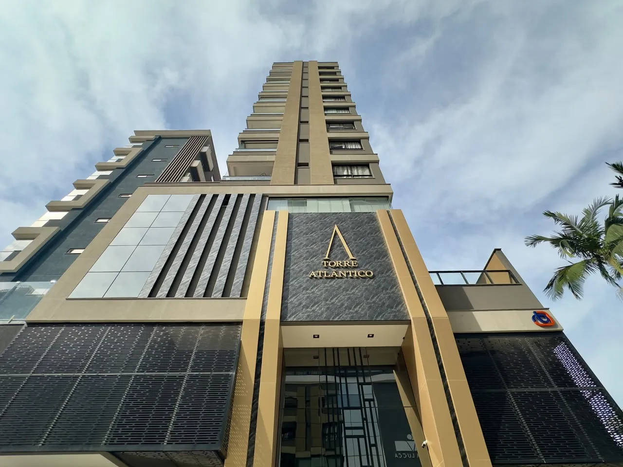 Foto do imóvel Apartamento à venda com 136m2 por R$ 2.200.000,00
