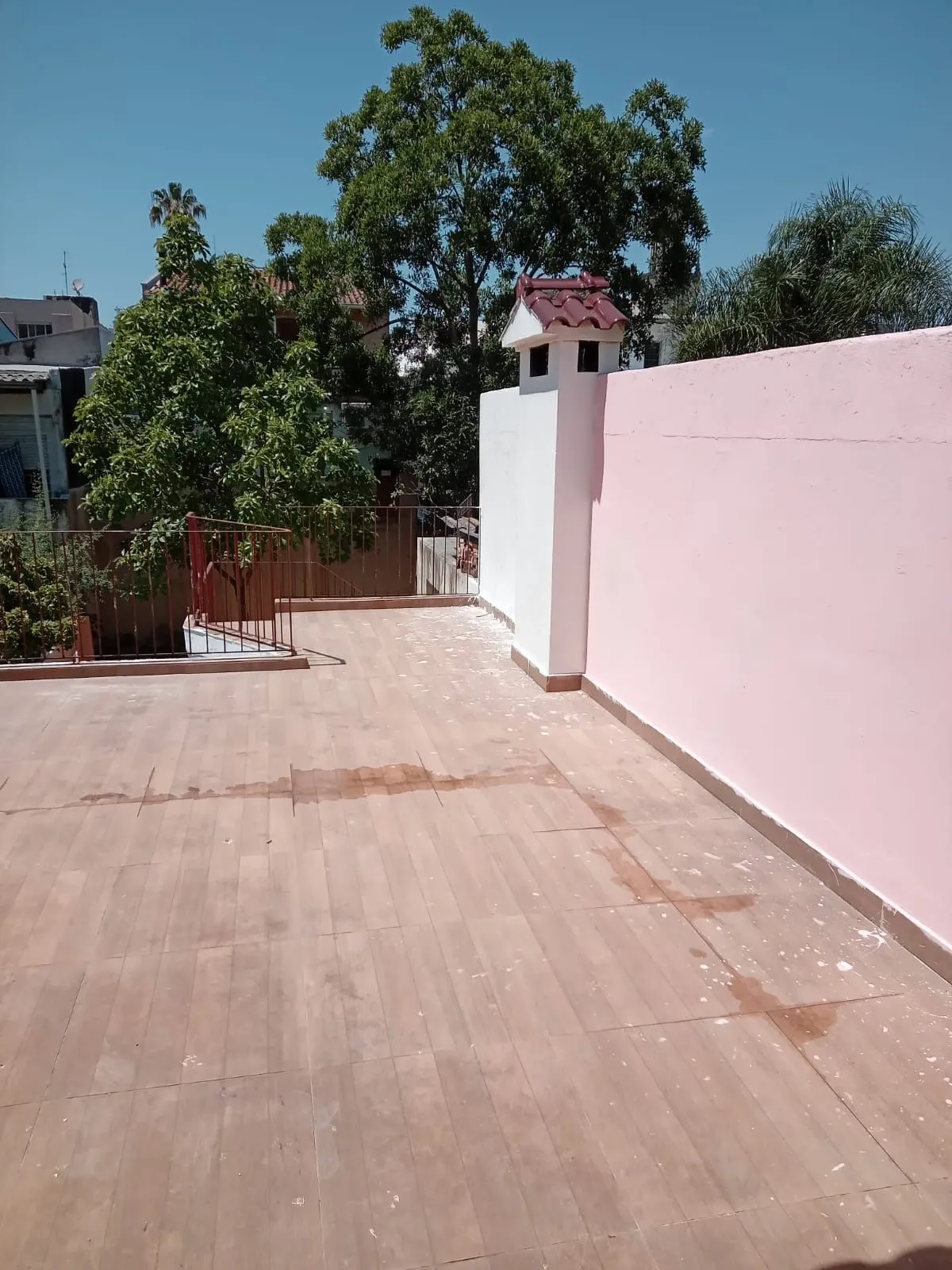 Imagem Ótima Casa com 4 Dormitórios no Bairro Cidade Baixa
