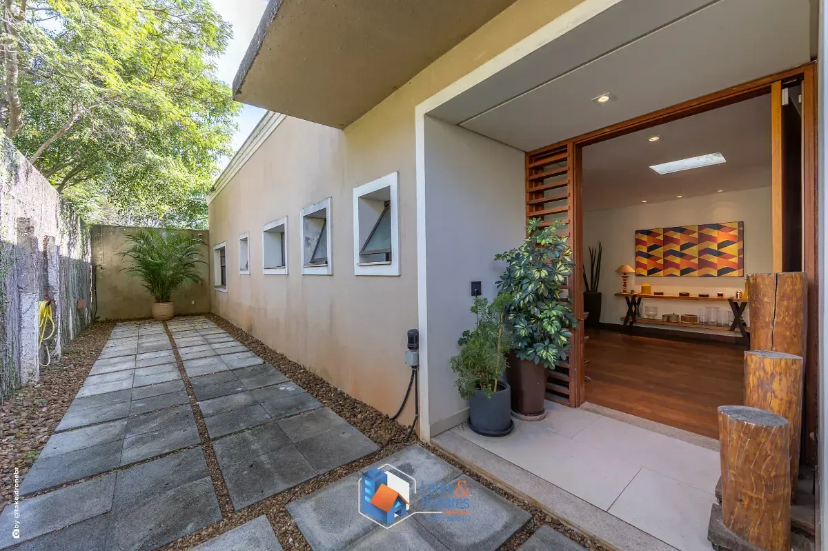 Imagem Casa para venda em Santo Amaro com 6 quartos, sendo 4 suítes, 420m²