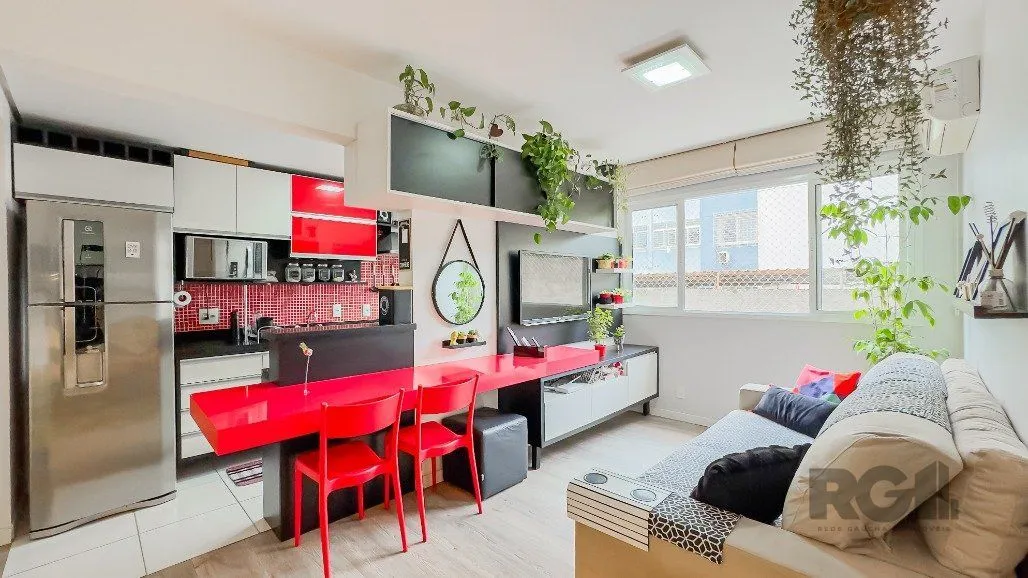 Imagem Apartamento a venda no bairro Passo da Areia com dois dormitórios.