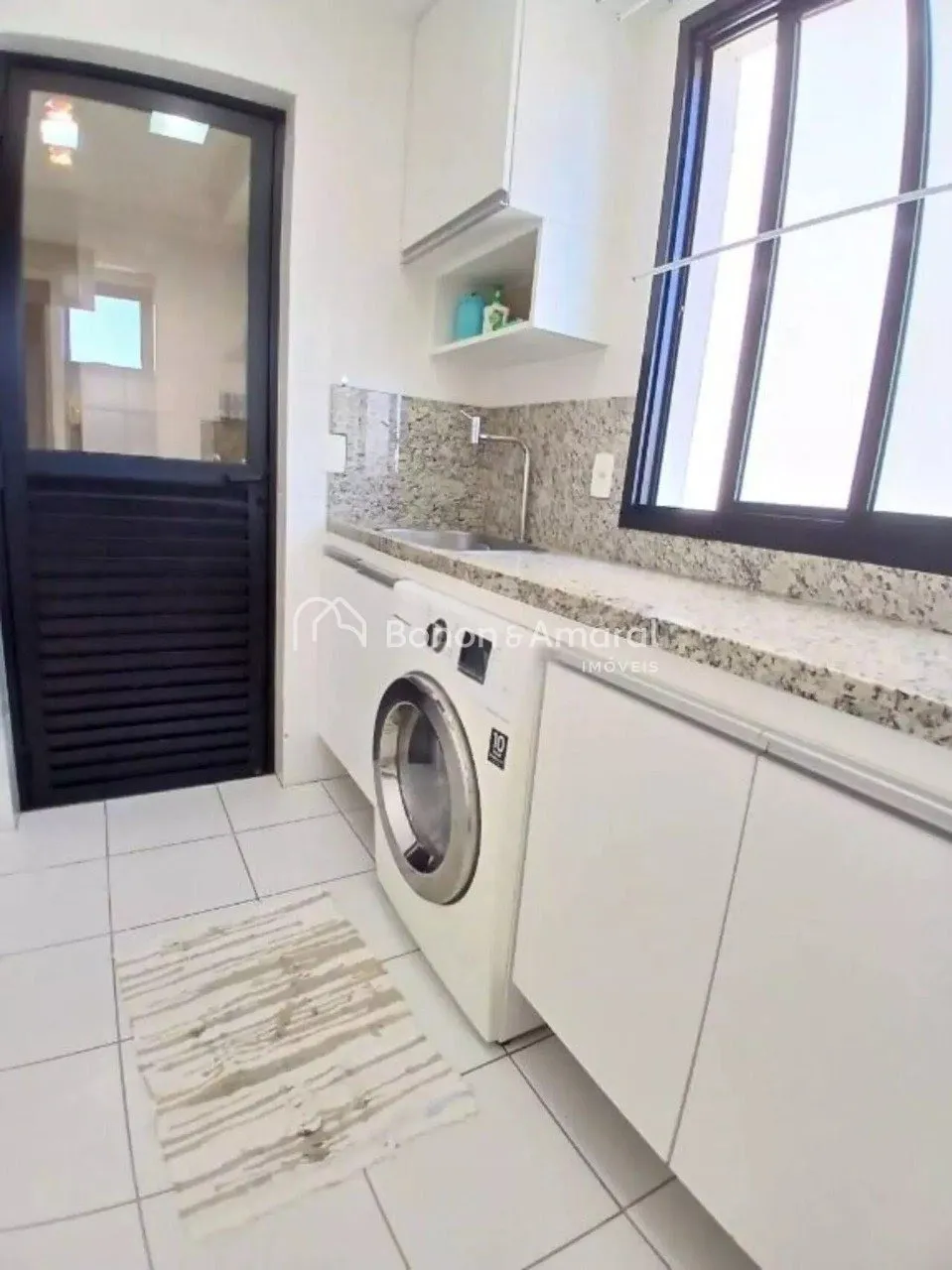 Imagem Apartamento com 3 Quartos e 3 banheiros à Venda, 74 m² por R$ 825.000