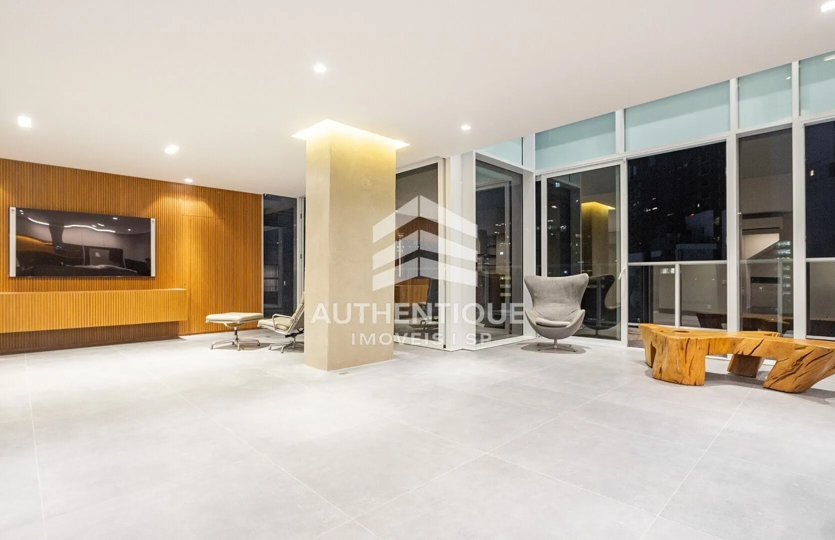 Foto do imóvel Celebrity Itaim Bibi - Apartamento à venda em Rua Doutor Mário Ferraz, 376 - Itaim Bibi, São Paulo - SP