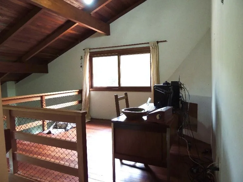 Imagem Casa para Venda com 3 dormitórios, sendo 2 suites e 3 vagas no bairro Belém Novo