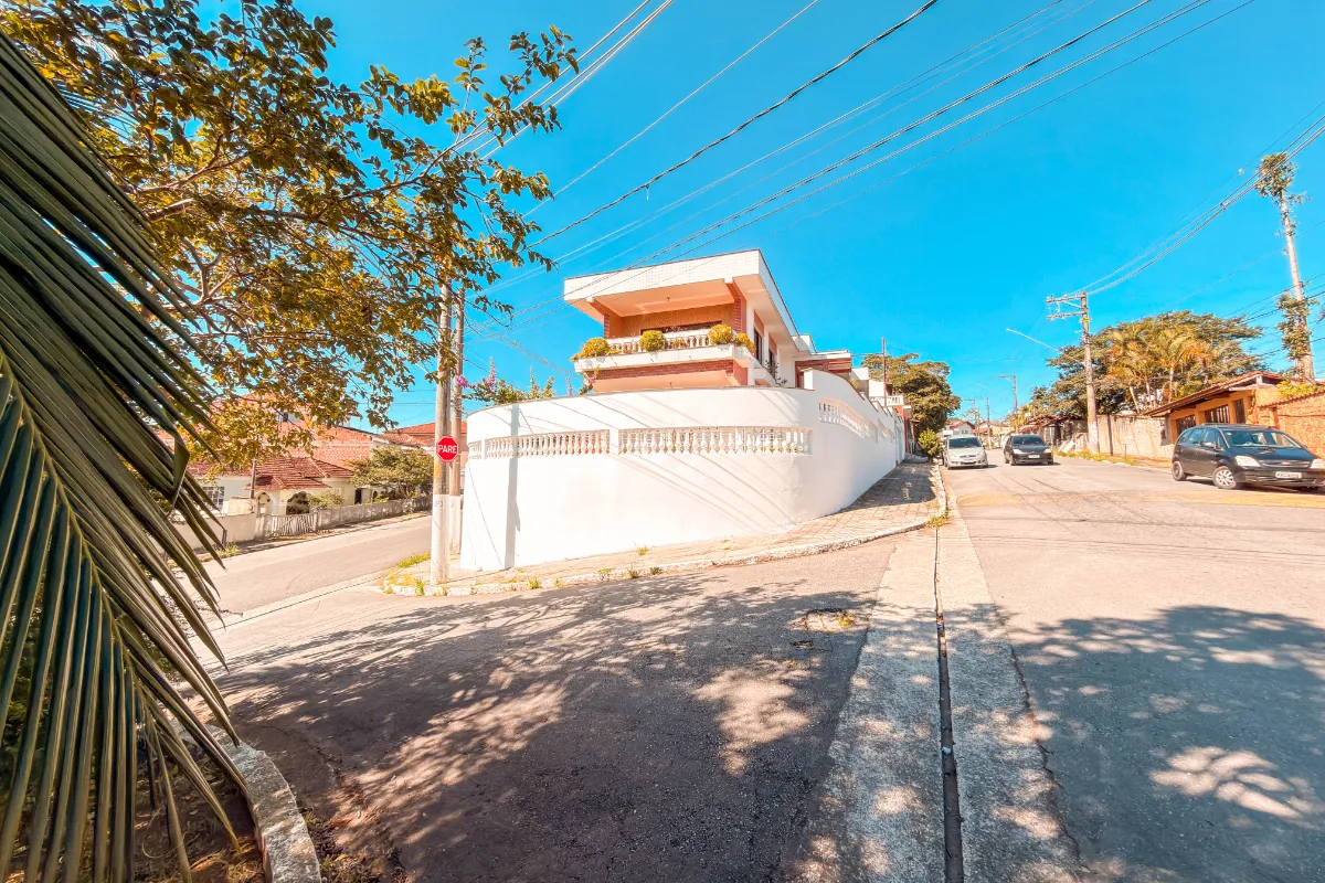 Foto do imóvel Casa para venda em Suíssa com 4 quartos, 294m2