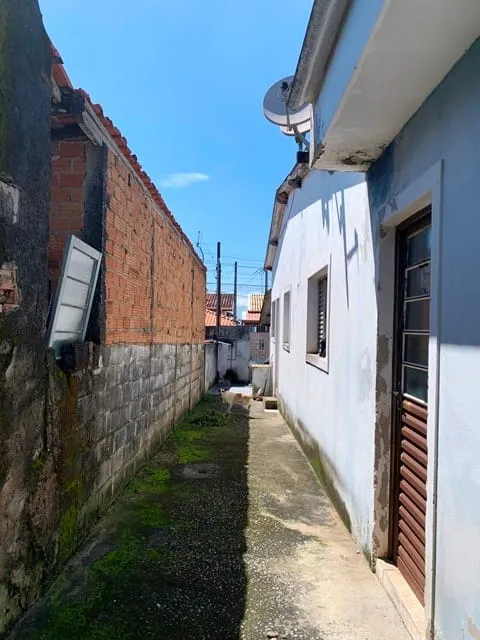 Imagem Casa à venda 2 Quartos, 2 Vagas, 250M², Conjunto Residencial Araretama, Pindamonhangaba - SP