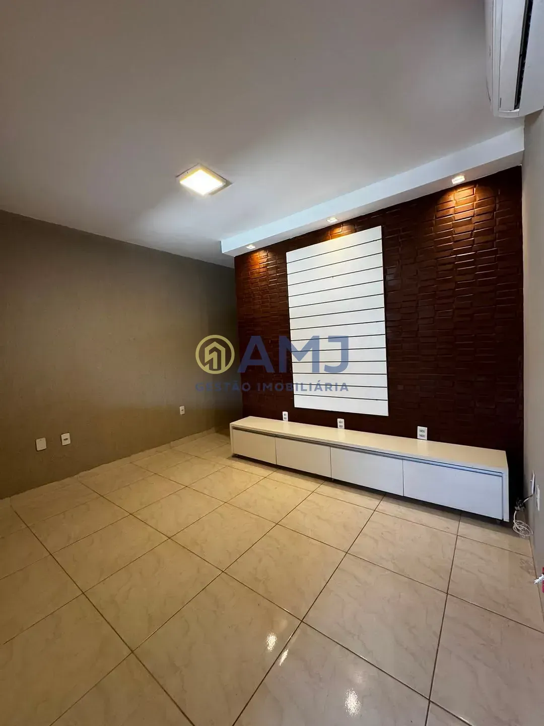 Imagem CASA À VENDA NO JARDIM SÃO JOSÉ | GOIÂNIA/GO | FINANCIA 100%