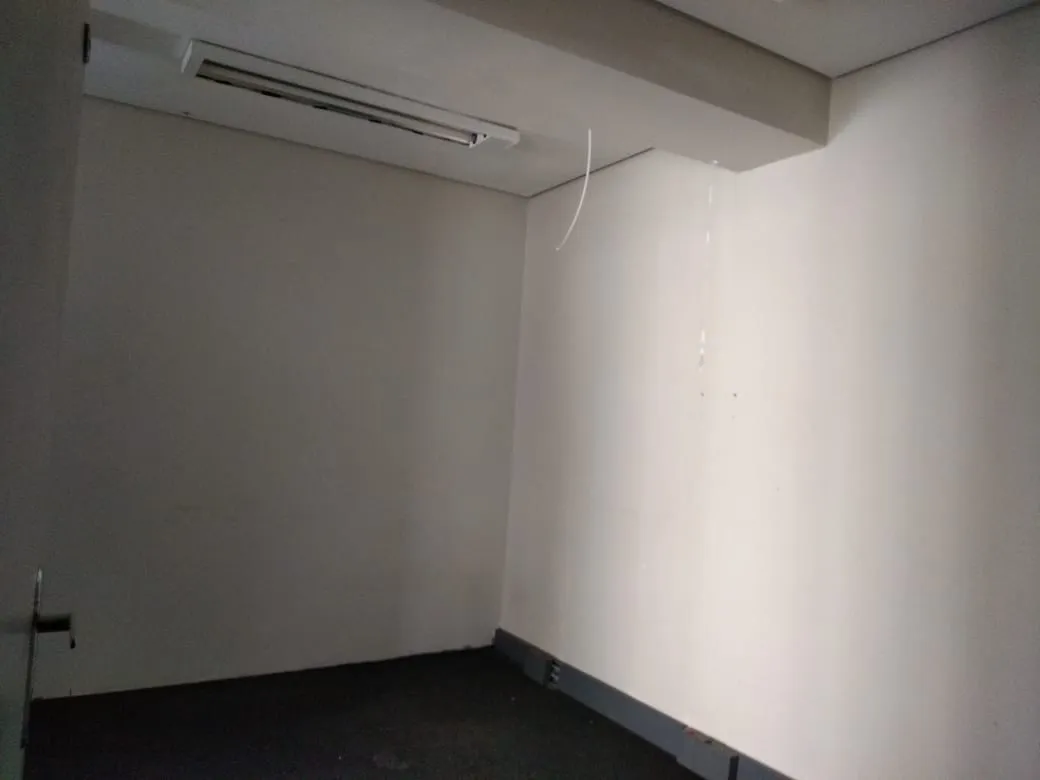 Imagem Comercial à venda 300M², Centro, Pindamonhangaba - SP