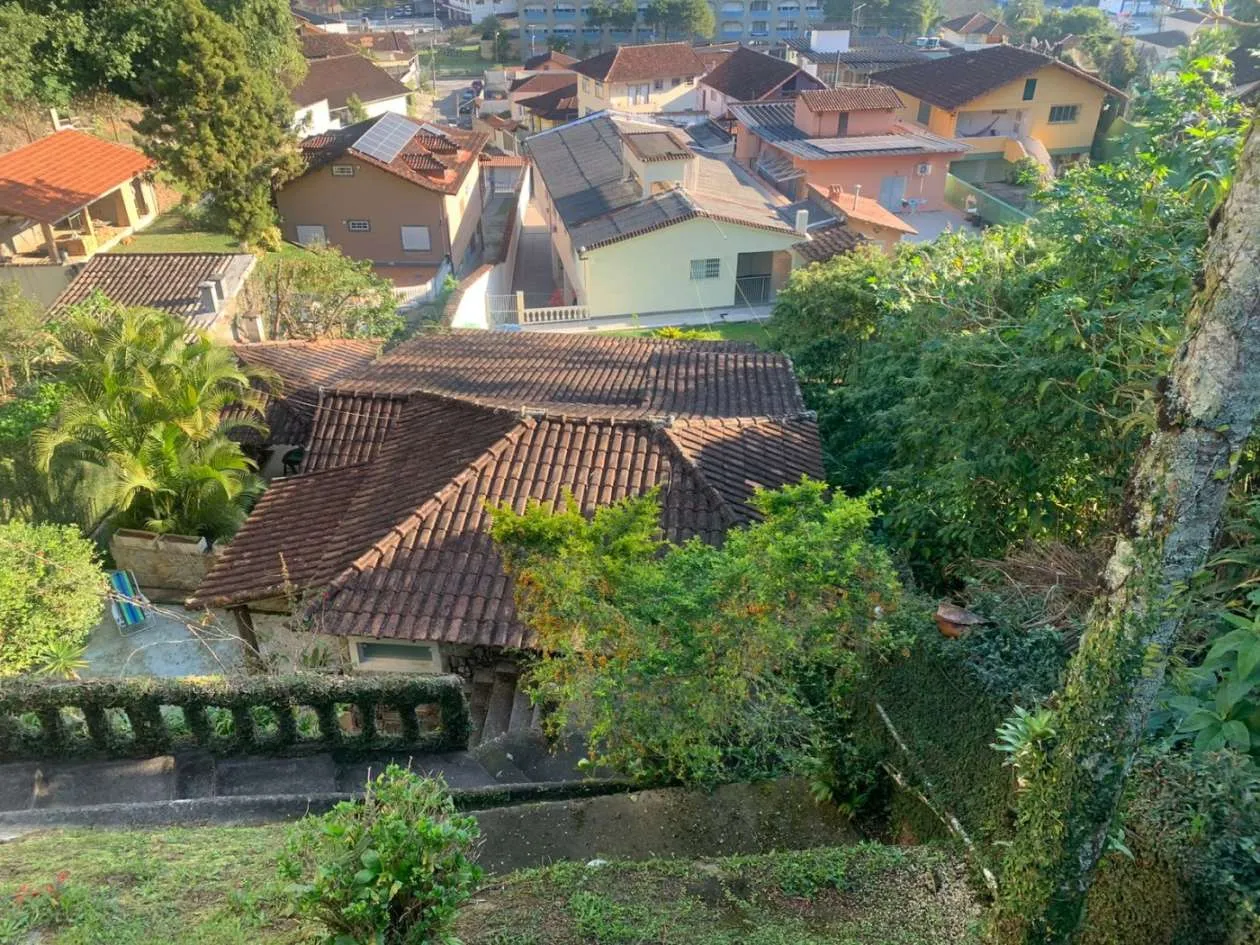 Foto do imóvel Casa para Venda em Petrópolis / RJ em Rua Raul Veiga