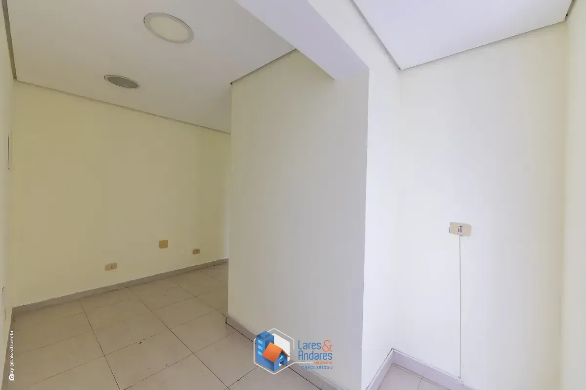 Imagem Sobrado para venda em Jardim Ipanema (Zona Sul) com 4 quartos, sendo 1 suíte, 130m²
