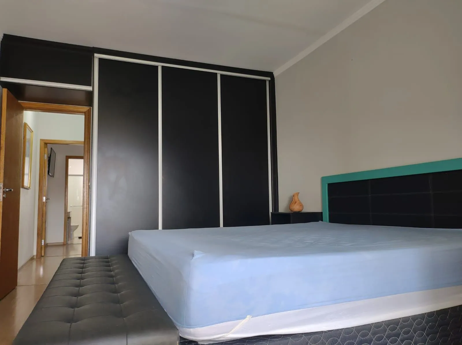 Imagem Casa Sobrado com 2 Suítes Localizada em Sorocaba.