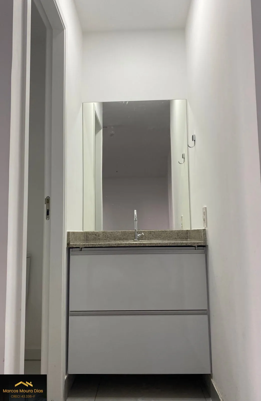 Imagem Studio no Tatuapé 34m² , Banheiro com Janela. Perto do Shopping.