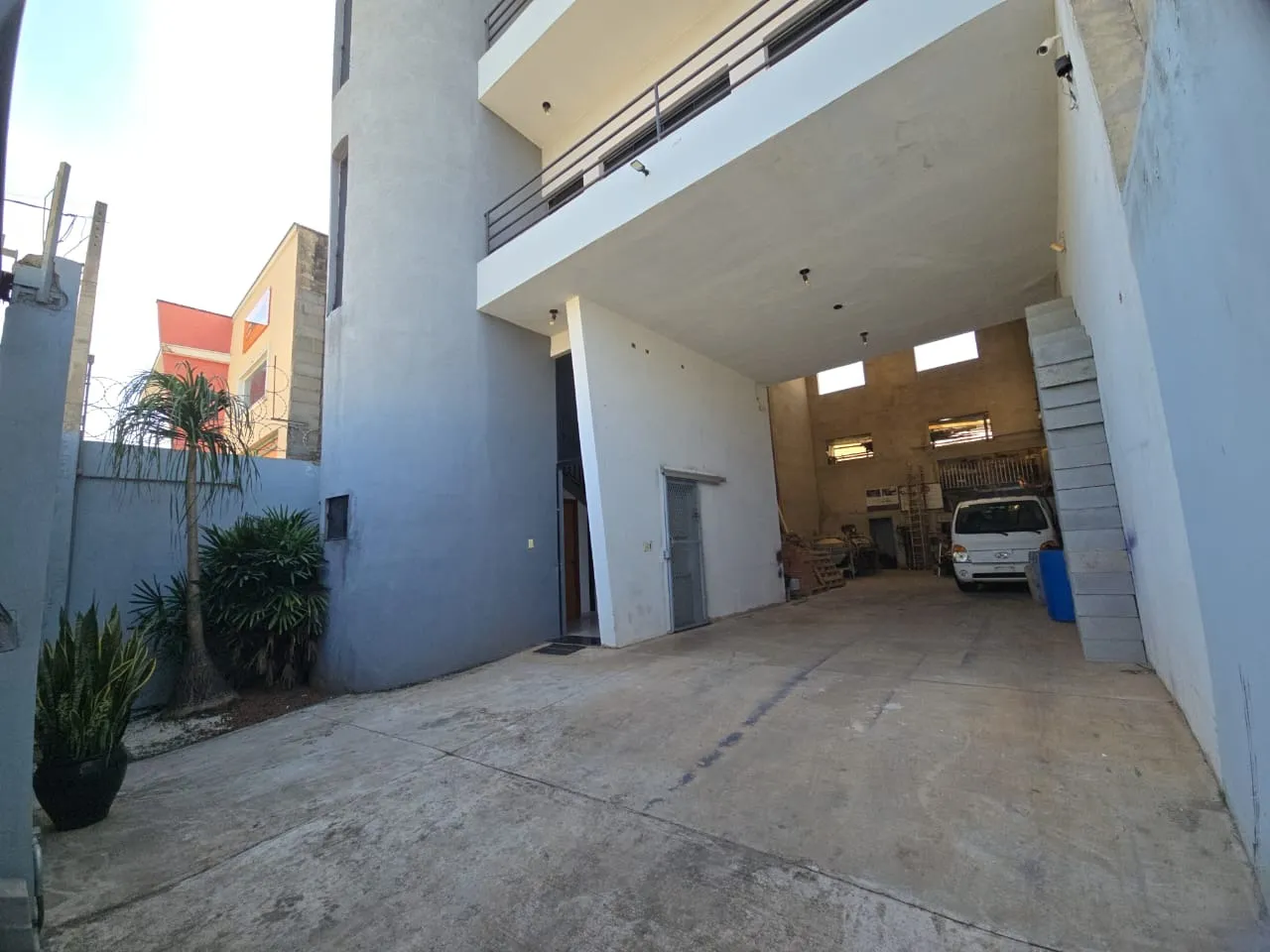 Imagem Barracão de 352,65m² de Área construída Localizada no Wanel Ville - SOROCABA/SP!