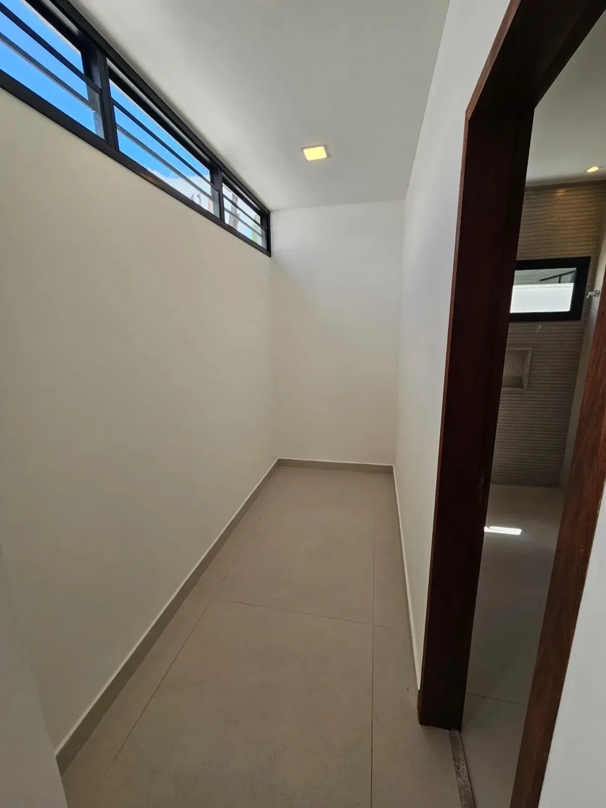 Imagem Casa de Condomínio com 3 Quartos à Venda, 153 metros em Cajupiranga - Parnamirim