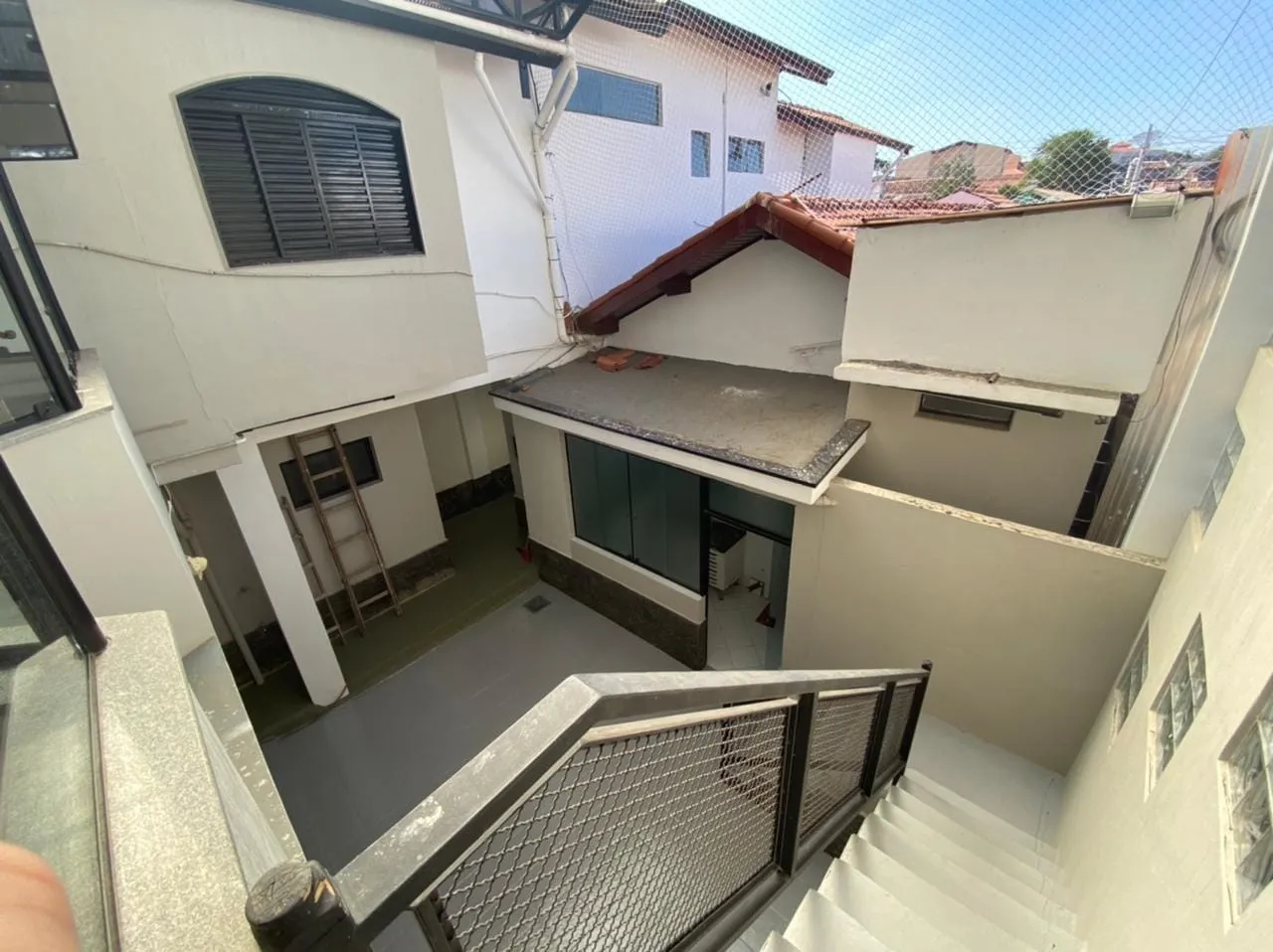 Imagem Comercial à venda 8 Quartos, 2 Vagas, 300M², Jardim Maria Augusta, Taubaté - SP