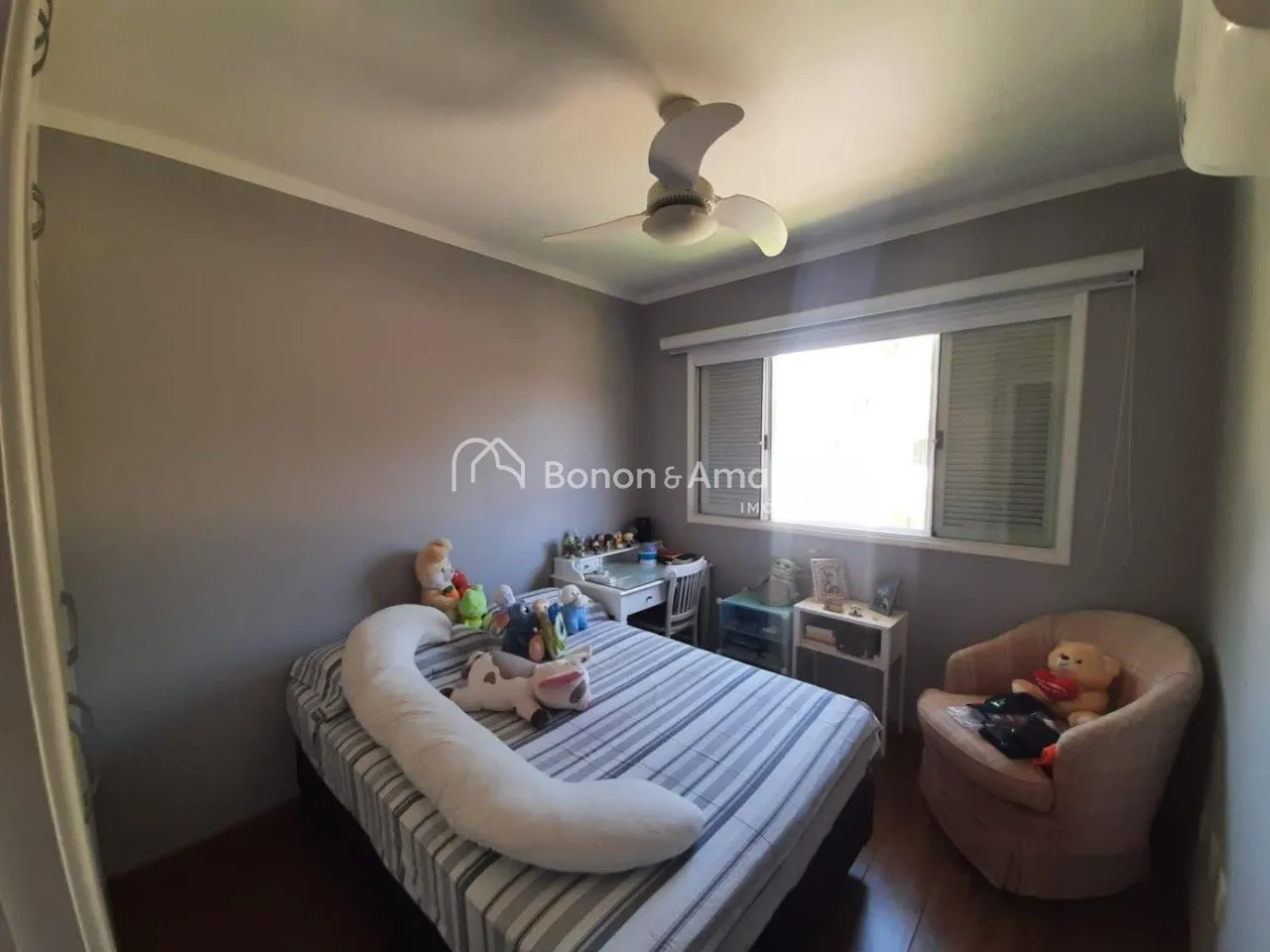 Imagem Casa Aconchegante à Venda em Condomínio Fechado em Campinas