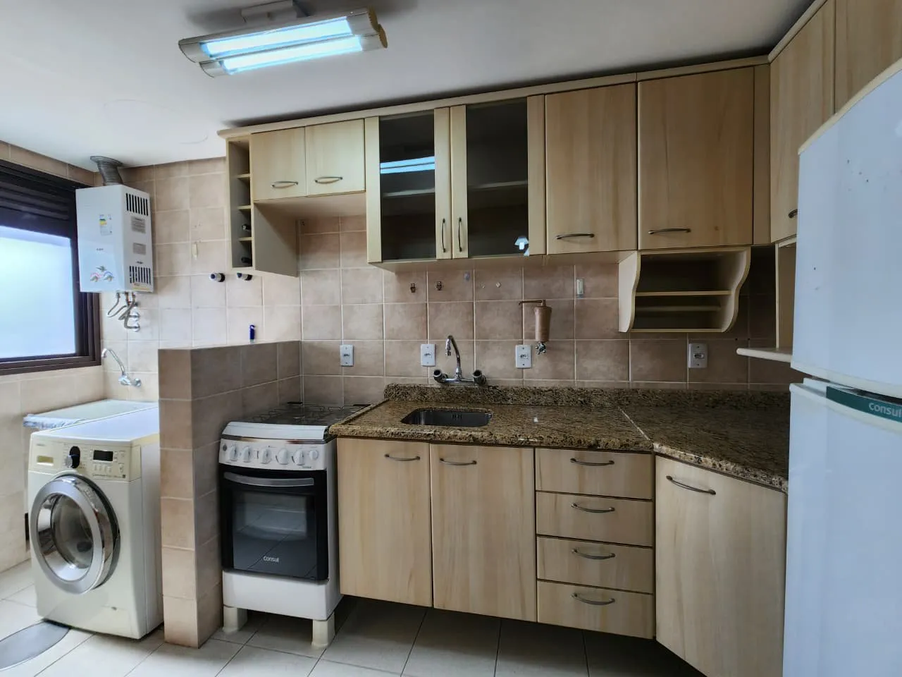 Imagem EXCELENTE APARTAMENTO À VENDA NA AV. NILO PEÇANHA EM PORTO ALEGRE - ÓTIMA LOCALIZAÇÃO!
