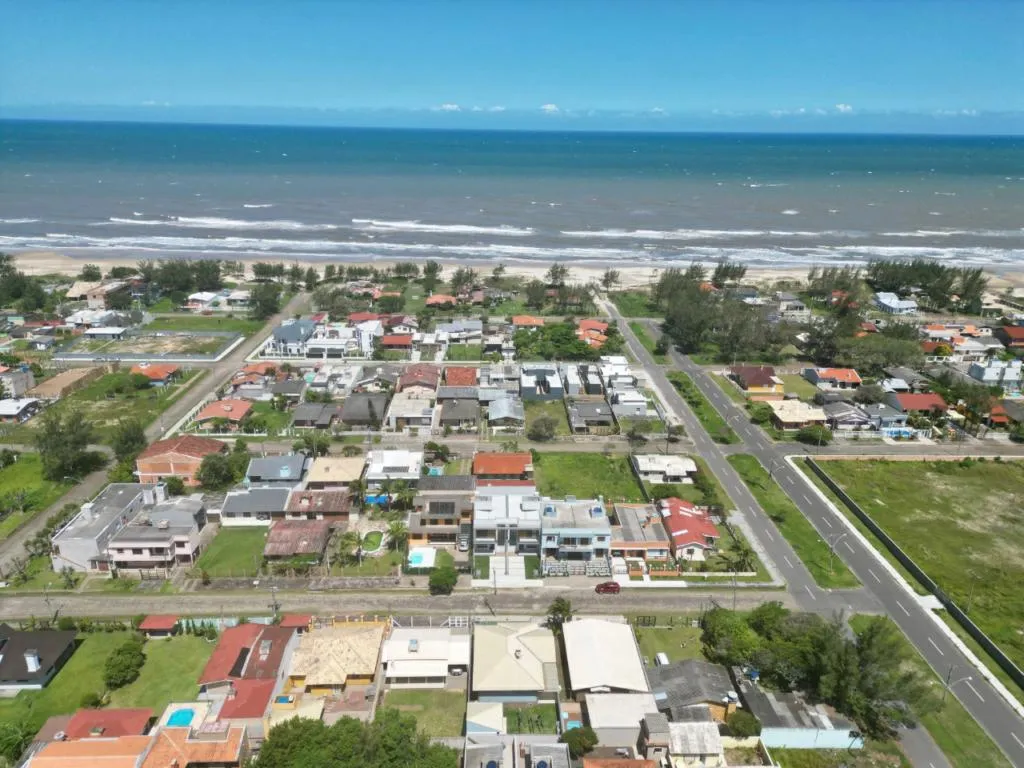 Imagem Sobrado 3 Dormitórios - Bairro Zona Norte