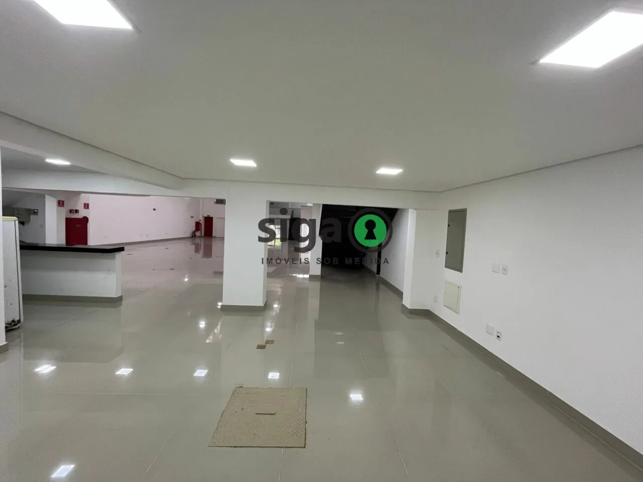 Imagem Ponto Comercial e 6 banheiros para Alugar, 845 m² por R$ 95.000/Mês