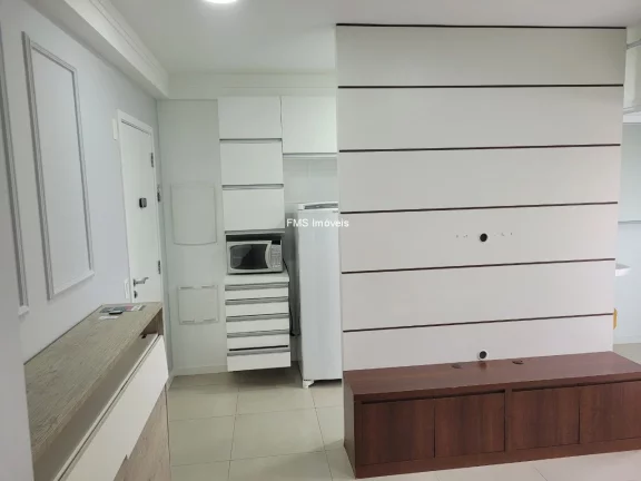 Imagem Venda de Apartamento na Vila Andrade: 1 Quarto, 2 Salas, 1 Banheiro, 1 Vaga de Garagem, 38m² - São Paulo-SP