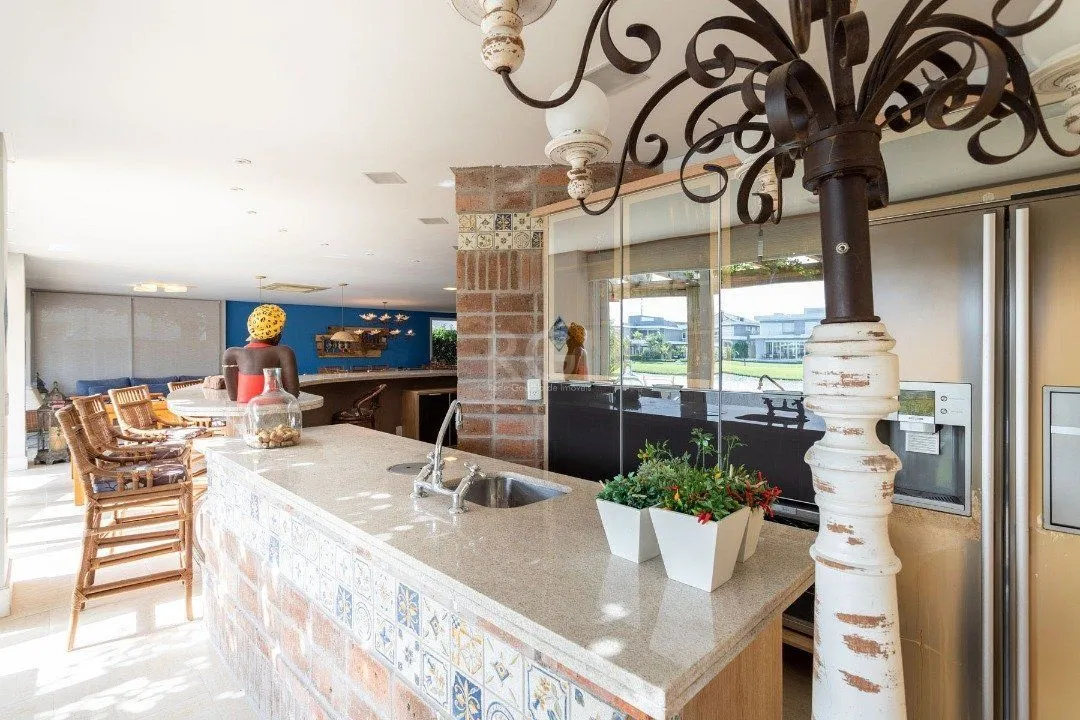 Imagem Casa Condominio para Venda - 399m², 5 dormitórios, sendo 5 suites, 4 vagas - Atlântida