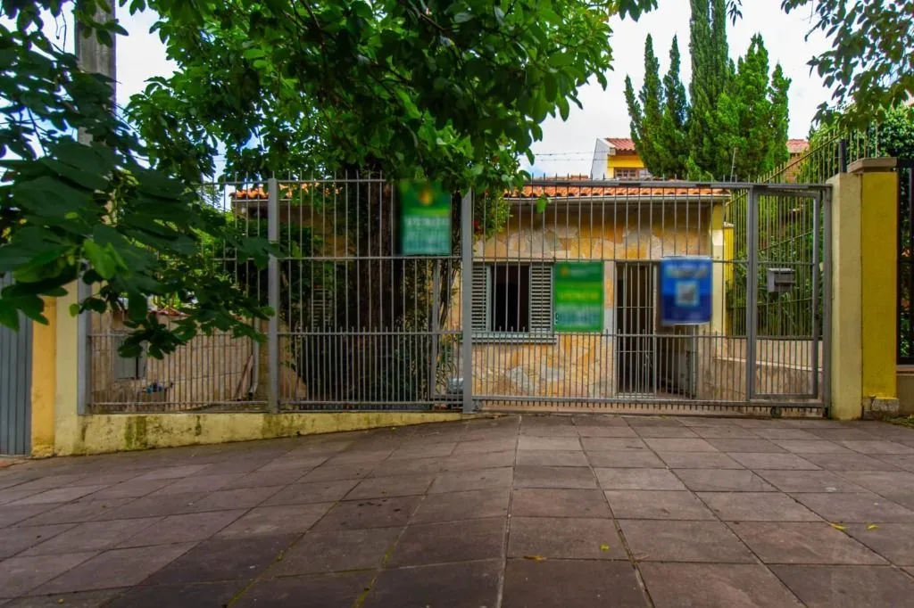 Imagem Casa com 3 dormitórios, 1 vaga e 74m² no bairro Cristo Redentor